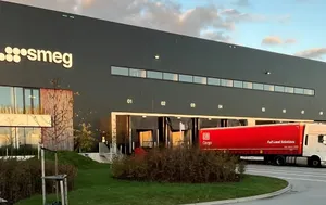 Nachhaltige Logistik: Smeg setzt auf DB Cargo FLS